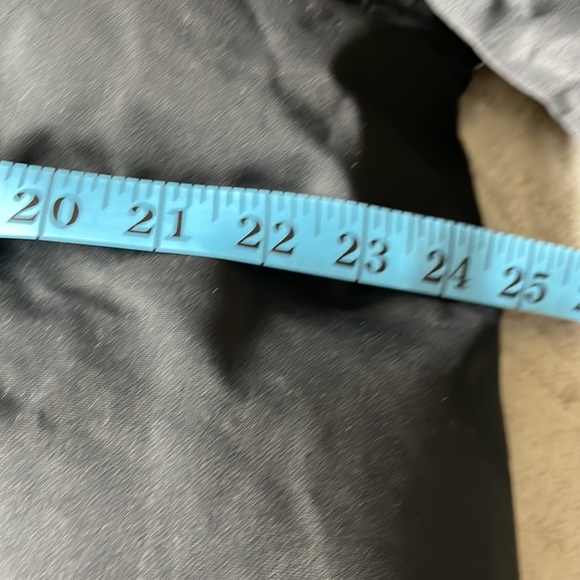 Ecko Unlimited Black & Camo Hooded Heavy Puffer Zip Up Jacket - Picture 3 of 13